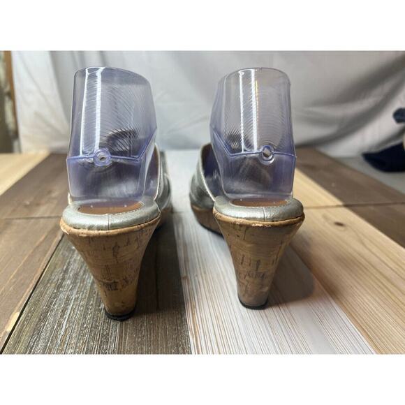 Attention Sandals Womens Size 8 M Silver Wedge Slip On Open Toe Comfy Academia - Picture 5 of 11